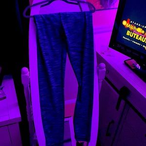 Blue leggings